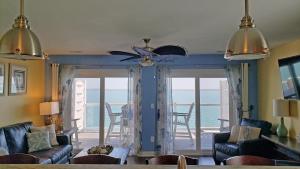 Gallery image of Put-in-Bay Waterfront Condo #207 in Put-in-Bay