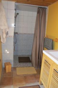 Koupelna v ubytování le Corral chambre d'hôte