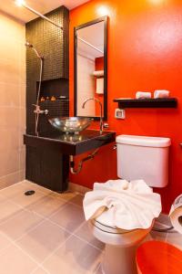 
A bathroom at Miramar Hotel
