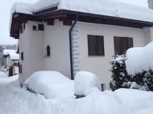 Casa Nolens, Via Sura 4 during the winter