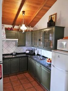 Dapur atau dapur kecil di Casas Rurales El Serrillal