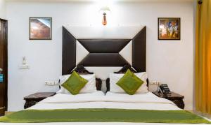 Cama o camas de una habitación en Hotel Baljeet Lodge
