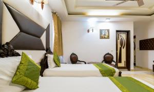 Cama o camas de una habitación en Hotel Baljeet Lodge