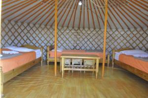 Gobi Mirage Lodge客房内的一张或多张床位
