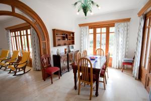 Posezení v ubytování Villa Sa Coma