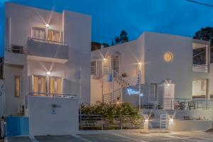 Gallery image of Alkyoni Studios in Andros