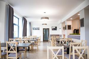 Reštaurácia alebo iné gastronomické zariadenie v ubytovaní Penzion Šafrán