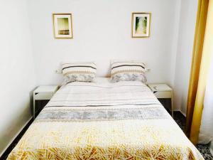 Posteľ alebo postele v izbe v ubytovaní Fuengirola Central & Beach