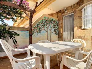 A balcony or terrace at San Pedro del Pinatar House - 5409
