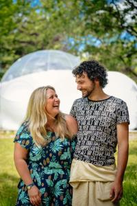 Gestir sem dvelja á Somn'en Bulle