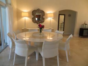 Fotografie z fotogalerie ubytování Lime Tree Villa - Canal Front v destinaci Upper Land