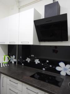 A kitchen or kitchenette at Sweet Dreams Apartment