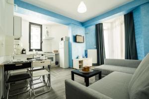 O zonă de relaxare la Nikos Papaya Beach +27 fotografii