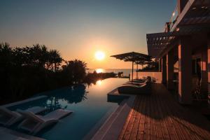 Fotografie z fotogalerie ubytování Paralia Luxury Suites v destinaci Agios Stefanos