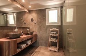 Fotografie z fotogalerie ubytování Paralia Luxury Suites v destinaci Agios Stefanos