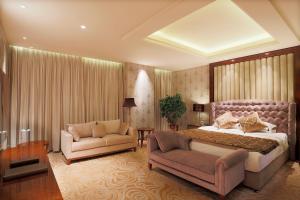 Posezení v ubytování Ritan Hotel Downtown Beijing