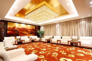 Posezení v ubytování Ritan Hotel Downtown Beijing