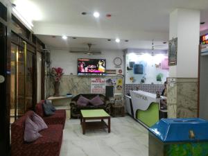 王子宫殿酒店（绿色酒店）的休息区