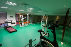 Fitness centrum a/nebo fitness zařízení v ubytování Grand Terme Hotel