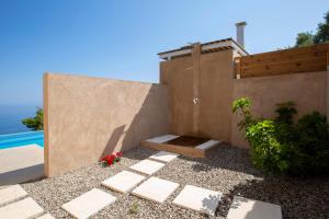 Bazén v ubytování Ionian Horizon Villas nebo v jeho okolí