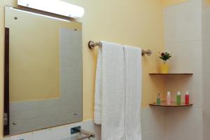 Un baño de Hotel Lapha