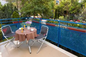 A balcony or terrace at Apartment Sea Shell 2