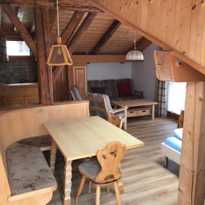 Gallery image of B&B Hotel & Appartements Chasa Valär in Scuol