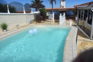 Bazén v ubytování Komfort Wellness Haus Mesa del Mar nebo v jeho okolí