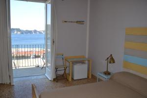 Gallery image of Maridea - Camere con vista al Porto in Ponza