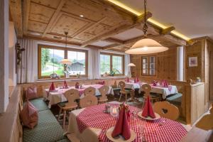 Posezení v ubytování Hotel - Gasthof Märzenklamm + 37 fotografií