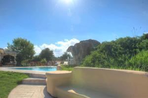The swimming pool at or close to Stalakton Country Maisonettes