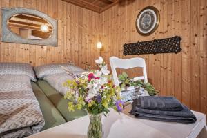 Letto o letti in una camera di BnB DeHeimelig