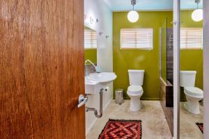 Phòng tắm tại Rancho Deluxe +25 ảnh