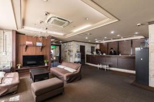 Kuchyň nebo kuchyňský kout v ubytování Hotel Wing International Izumi