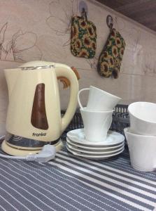 Set per la preparazione di tè e caffè presso Room 4 U