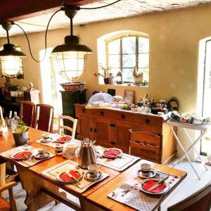 Restoran ili drugo mesto za obedovanje u objektu Landhof Liebsch, mit Pool und Sauna