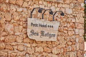 Certifikát, ocenenie alebo iný dokument vystavený v ubytovaní Petit Hotel Ses Rotges - Only Adults