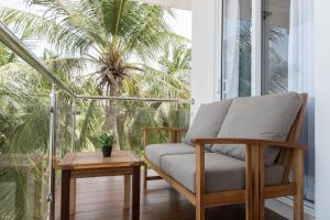 Balcone o terrazza di Reef Edge Thulusdhoo, Maldives