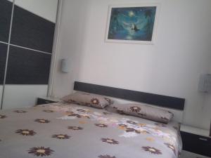Postel nebo postele na pokoji v ubytování Apartment Vesna + 19 fotografií