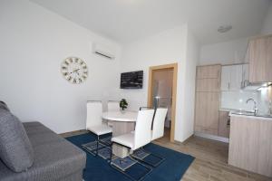 Kuchyň nebo kuchyňský kout v ubytování Apartment Anića Kuk