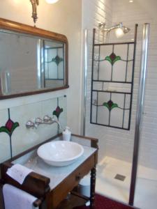 La Tourelle 22 tesisinde bir banyo