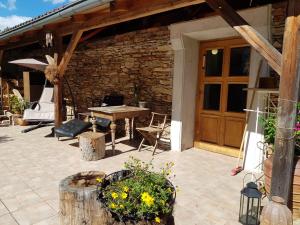 Patio nebo venkovní prostory v ubytování Hrncirna