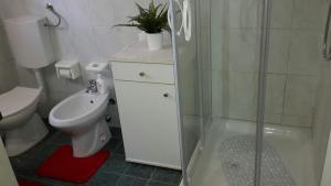 Koupelna v ubytování B&B Pierilu'