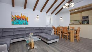 Dapur atau dapur kecil di Villa Lorena