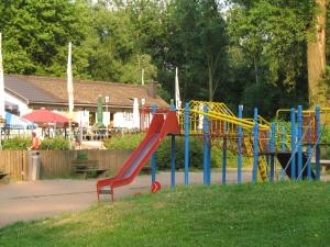 Zona de juegos para niños en Rhein River Guesthouse - direkt am Rhein