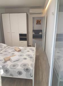 Galería fotográfica de Niko apartment en Jelsa 21 fotos más