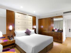 Postel nebo postele na pokoji v ubytování Amora Hotel Jamison Sydney