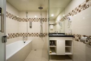 Kupaonica u objektu Good Life Hotel - Shang Hwa