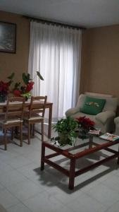 Posezení v ubytování Hostal Les Collades