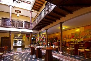 Restoran atau tempat makan lain di San Juan Hotel